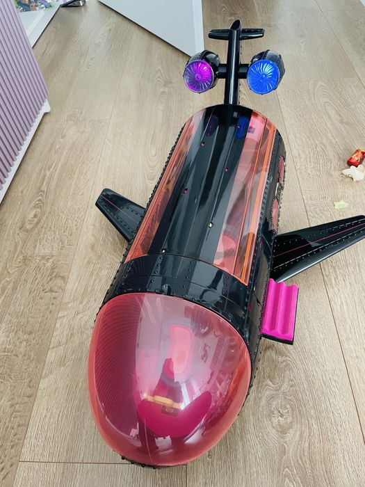 Avion LOL cu accesorii si trei păpuși mari