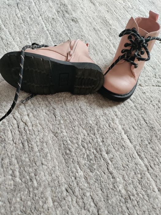 Детски боти Манго