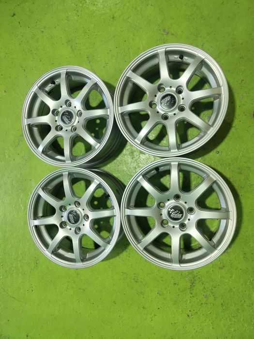 15 5x114.3 Kia Hyundai лети джанти 5х114.3