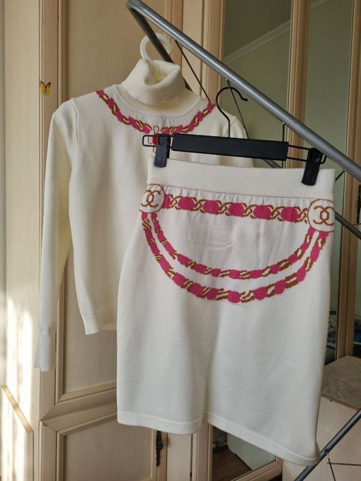 Нарядная теплая двойка CHANEL