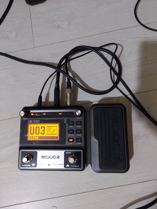 Продам гитарный усилитель mooer ge100