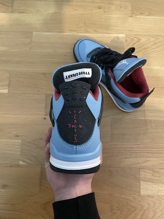 Air Jordan 4