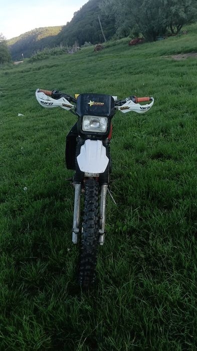 Vând sau schimb  Yamaha dt 125 2 t  perfect functionabil
