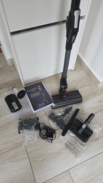 Aspirator vertical fara fir Rowenta X-Force Flex 9.60 Animal Care RH20