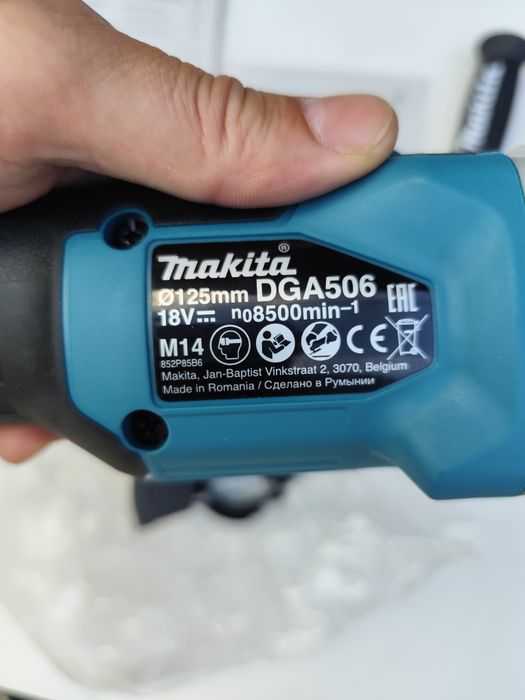 Нов безчетков акумулаторен ъглошлайф Макита Makita DGA506