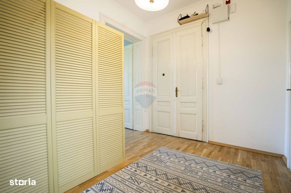 De vânzare apartament cu 2 camere Ultracentral, Piața Gojdu