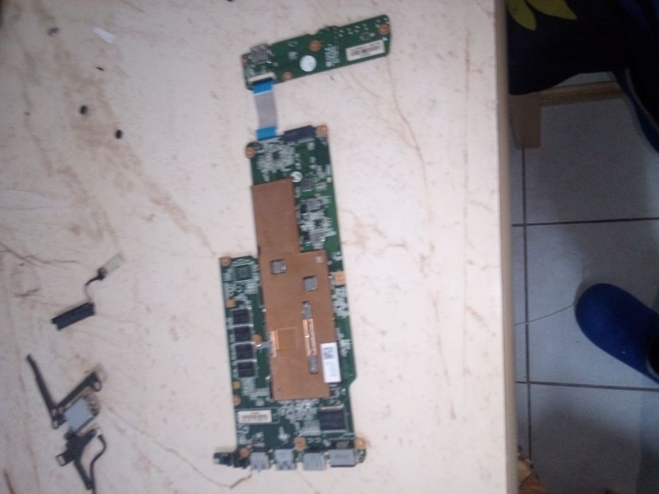 Mother board with cpu for laptop Lenovo!