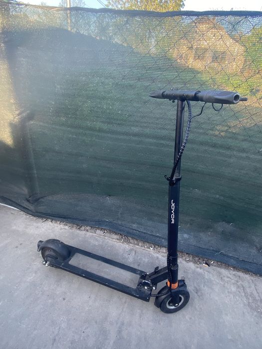 Trotinetă electrică pliabilă – stare bună, funcțională