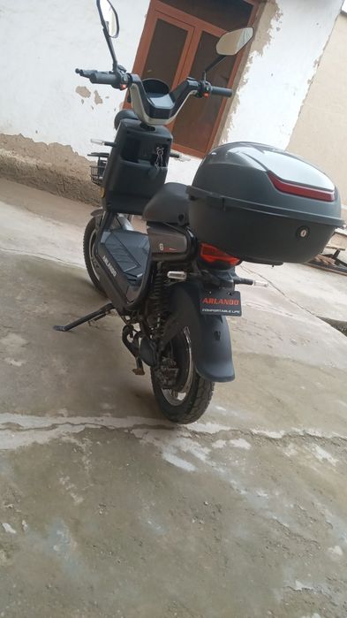 Elektro skuter sotiladi