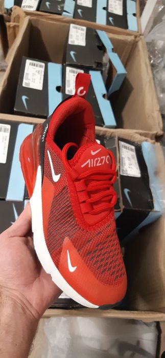 Nike Air Max 270 – rosu