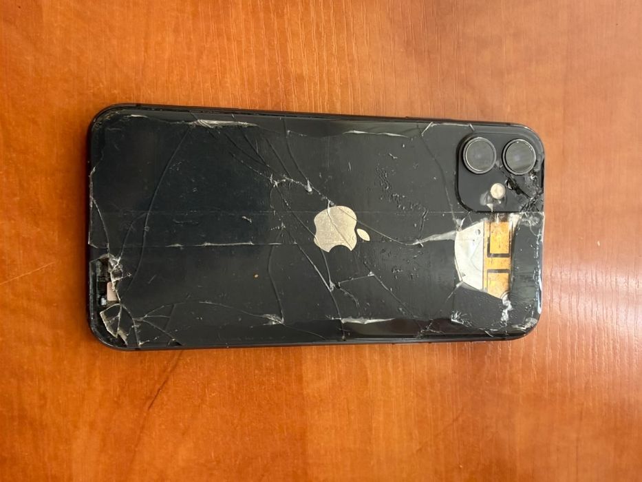 Продам или обменяю iPhone 11