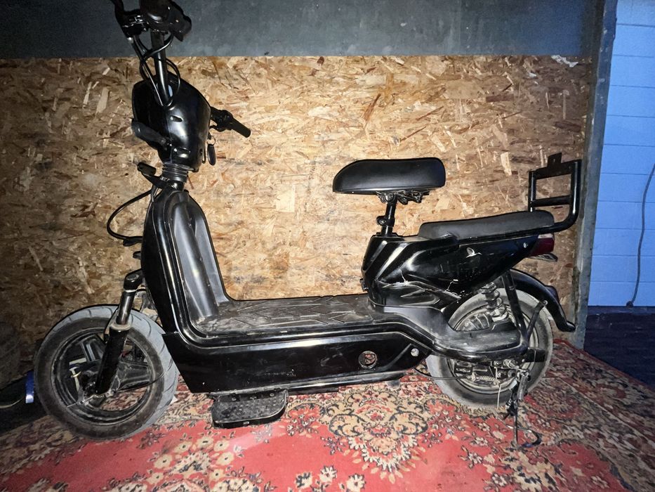 Продам электро самокат