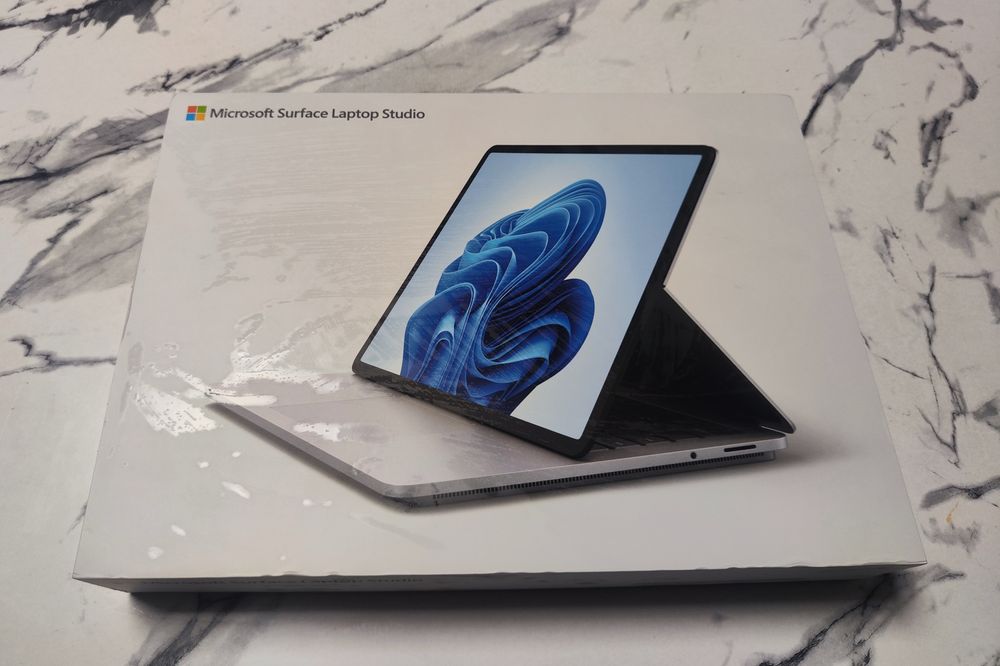 Surface laptop studio i7 512/16 gb