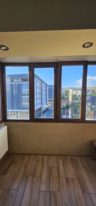 Închiriez apartament