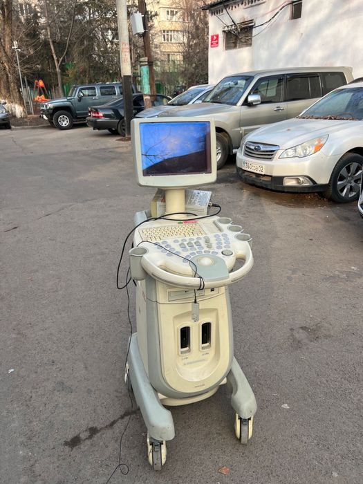 Срочно продам УЗИ аппарат Medison Sonoace