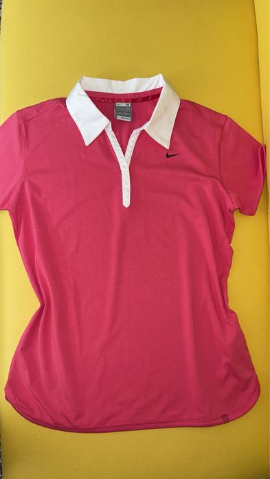 Уникална тениска Nike с бродирано лого