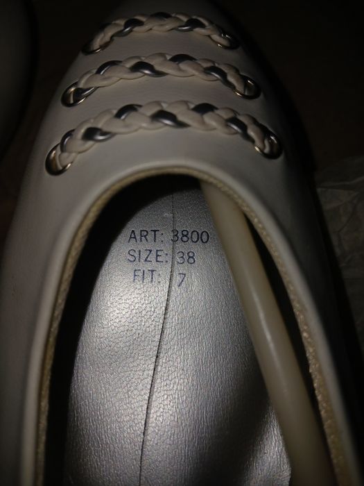 Продаю туфли балетки