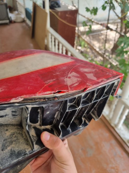 Nexia 2 orqa fara oʻng taraf