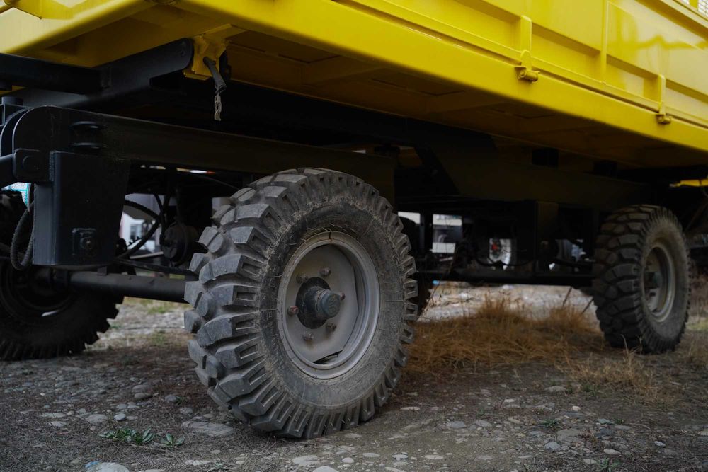 Тракторный прицеп 8т