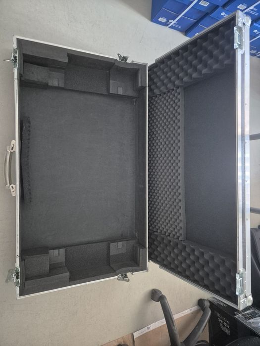 Case  Pioneer Opus Quad
