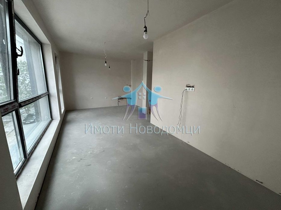 Тристаен, Шумен, Пети полк