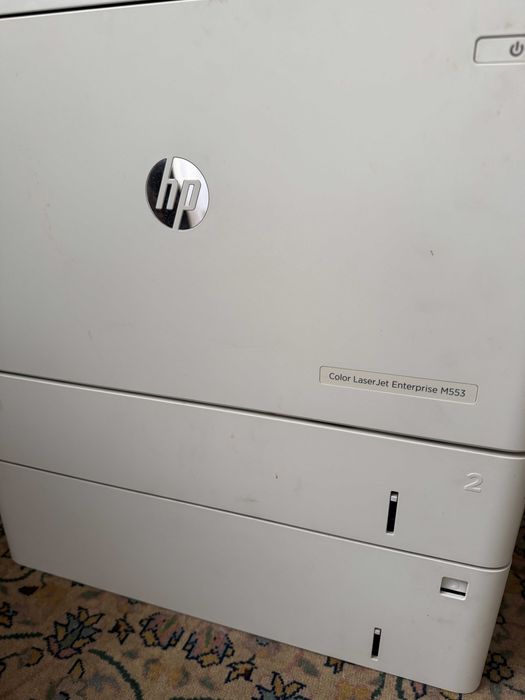Принтер HP Color LaserJet Enterprise M553dn