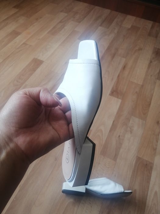 Продам новую обувь