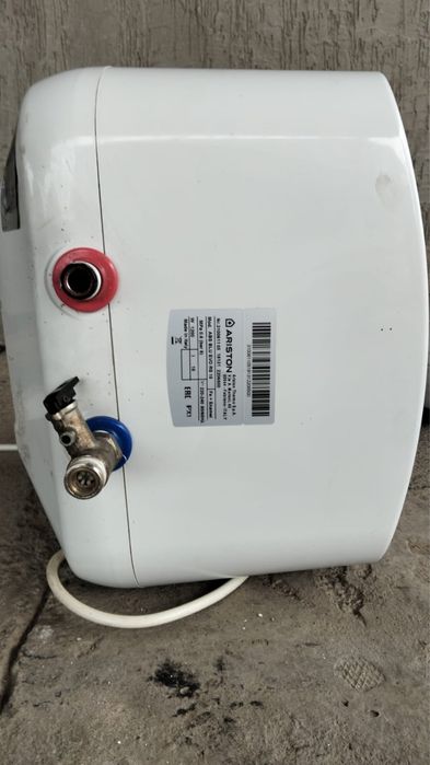 Аристон б/у срочно