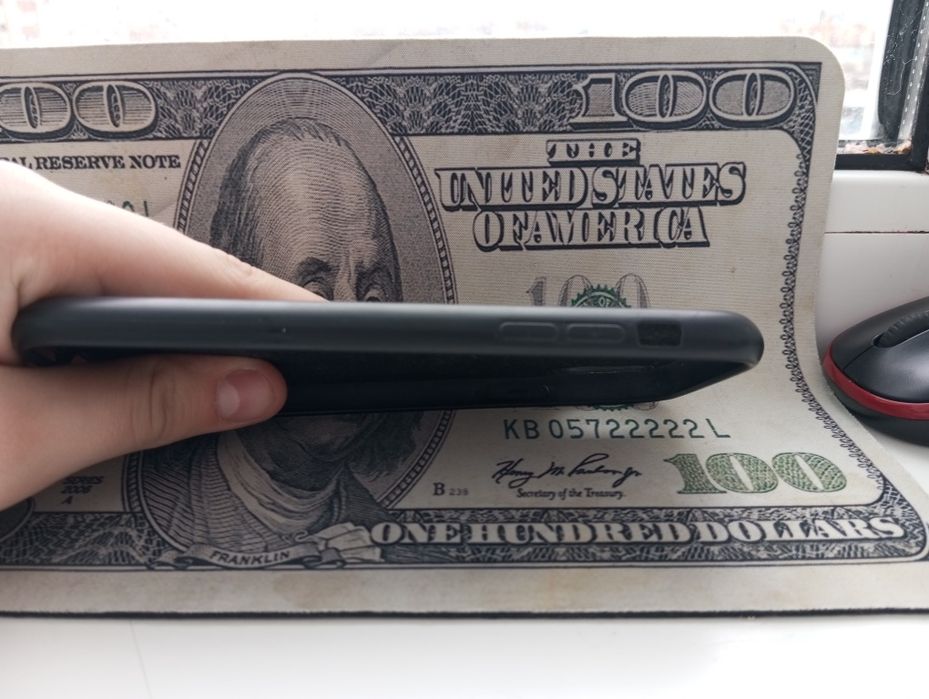 Чехол на iPhone xs или xs max