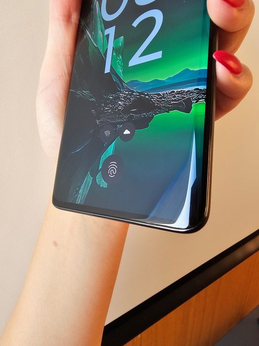 Продам Motorola edge 40 8/256.