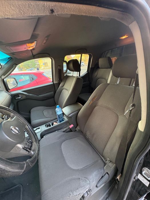 Nissan navara.