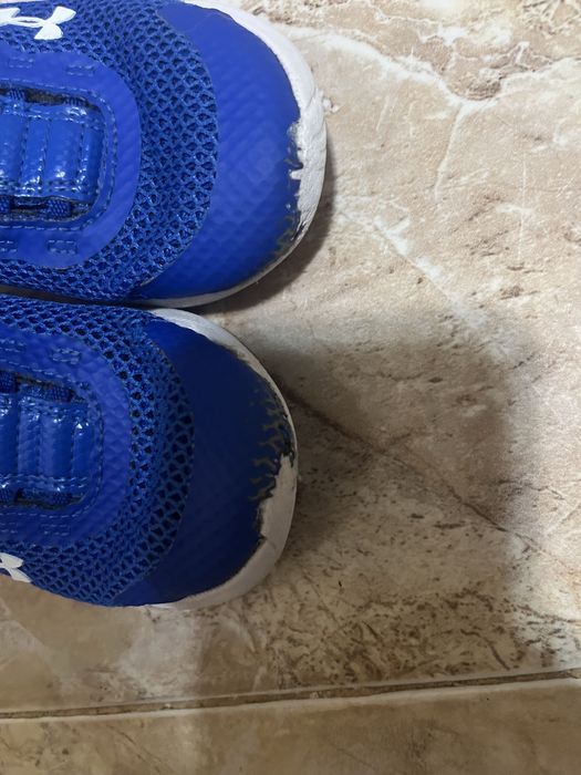 Детски маратонки under armour 26 номер
