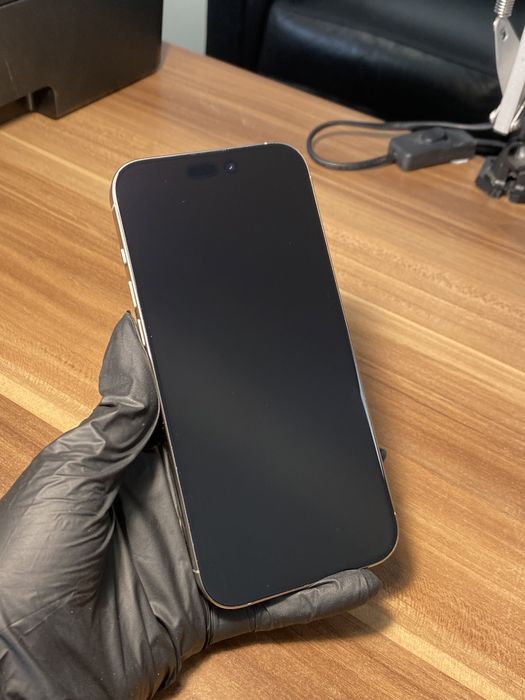 iPhone 16 Pro Max • 1 TB • Natural Titanium