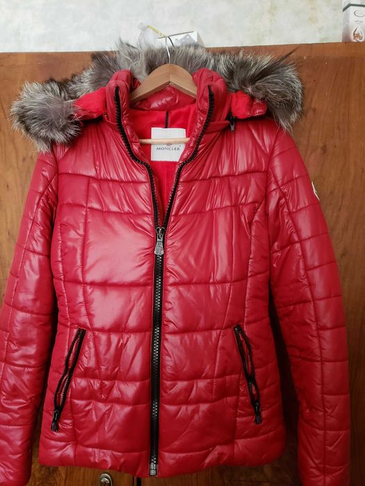 Зимно яке с естествен косъм от полярна лисица на качулката