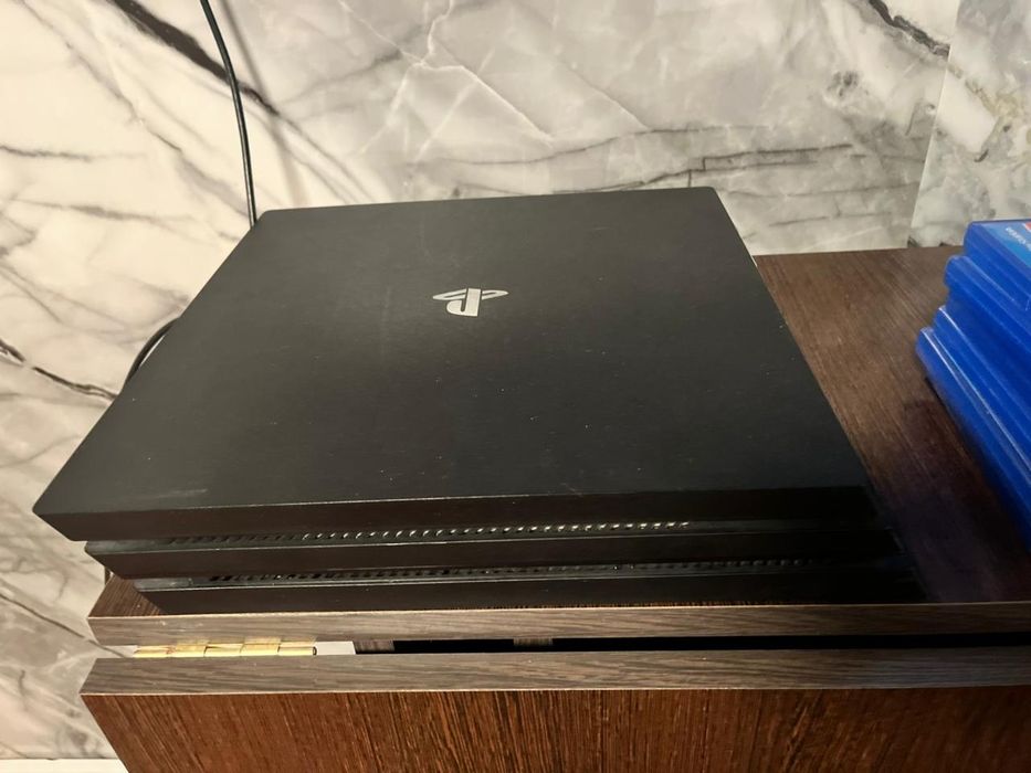 Продам пс4 про 1тб