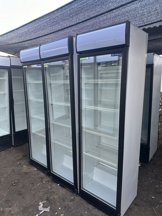 Холодильники витриный