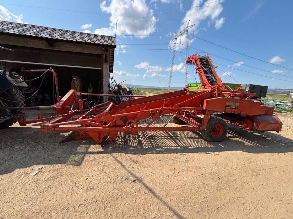 Masina de recoltat ceapa