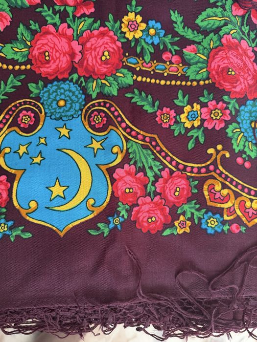Продам платки, ткани , шарфы
