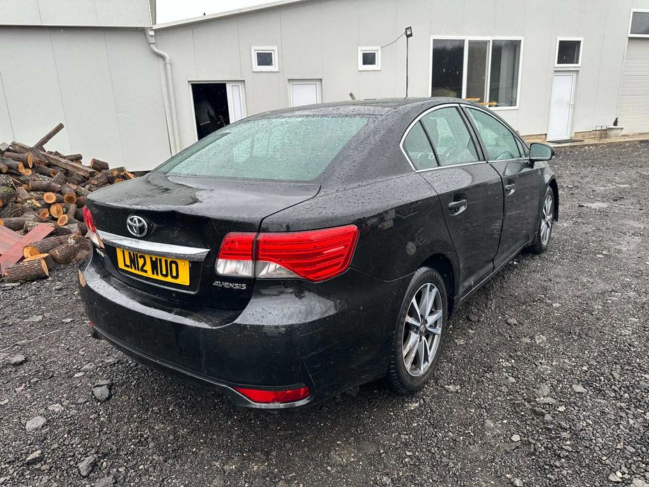 НА ЧАСТИ Toyota Avensis T27 Facelift 2013г. 2.0D-4D 124к.с