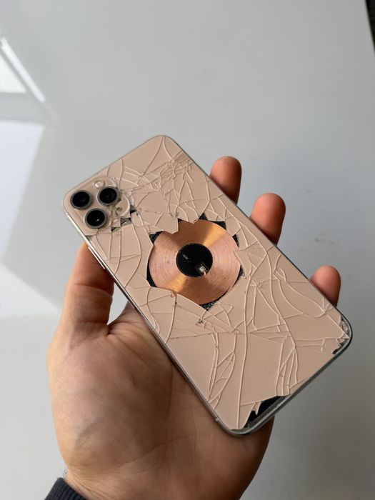 Apple İphone 11 Pro Max 64gb цял за части