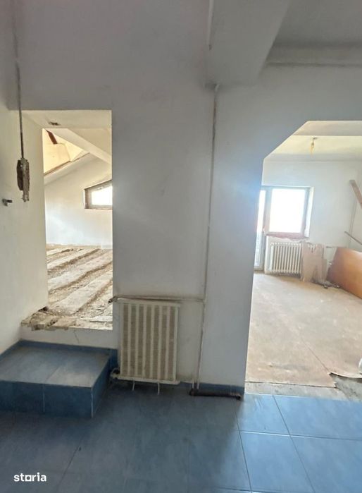 Racadau - Garsoniera cu extindere, de renovat, spatioasa, balcon!