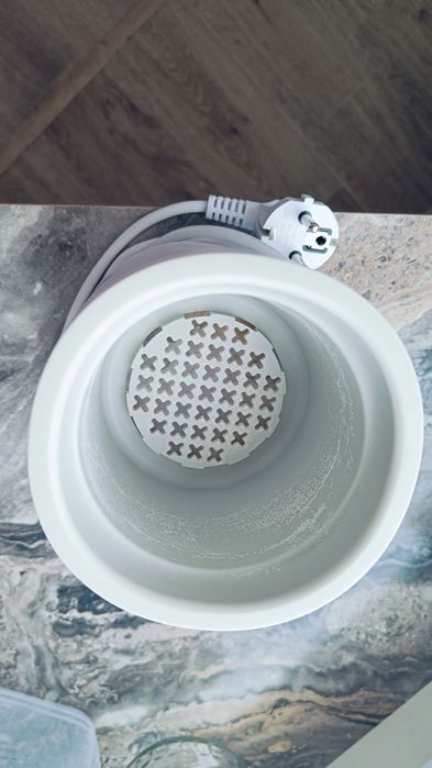 Уред за затопляне на храна и проходилка