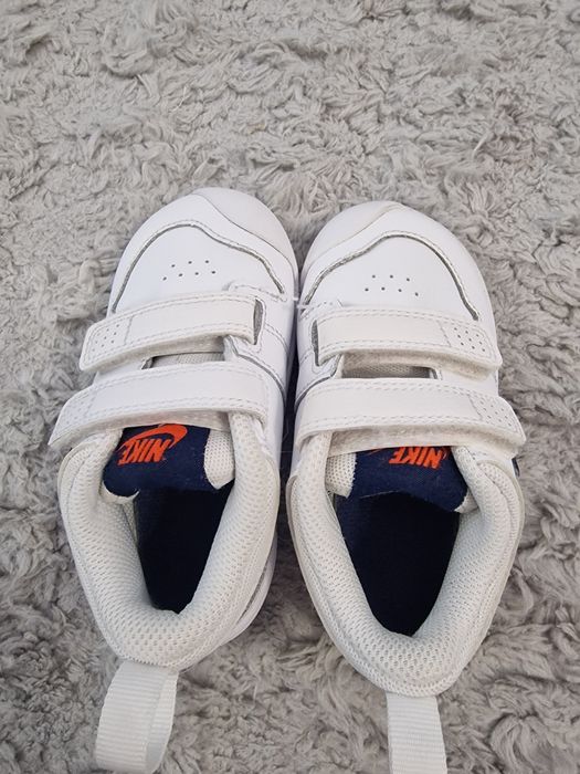 Маратонки NIKE pico