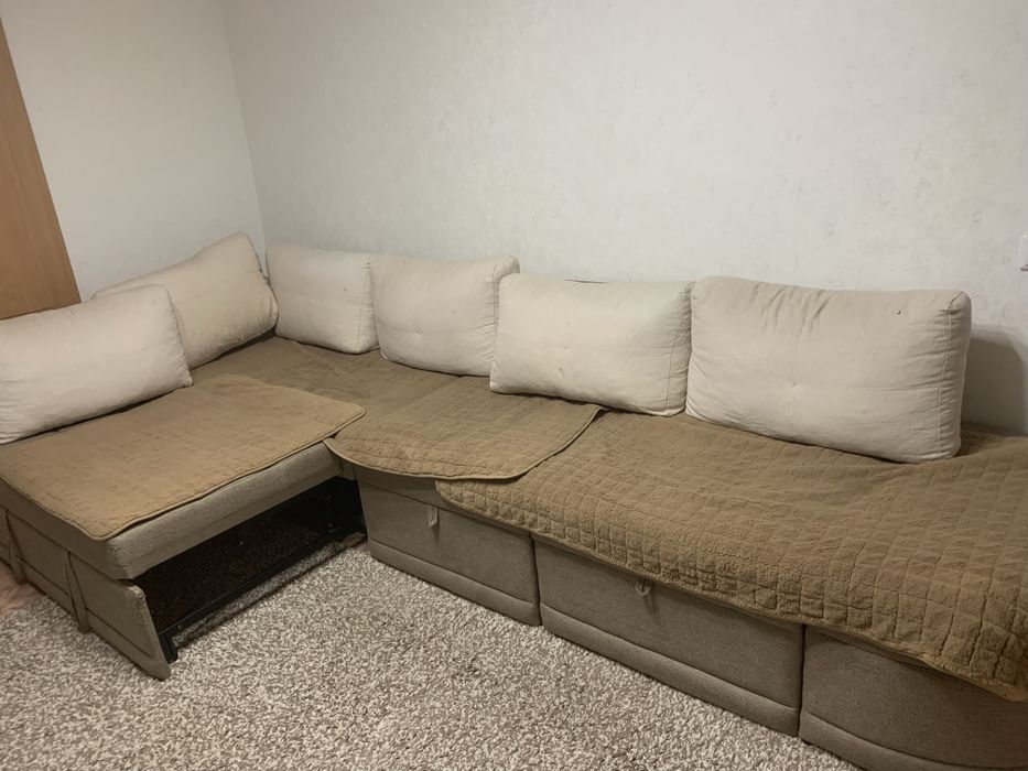 Продам угловой диван 3 метра