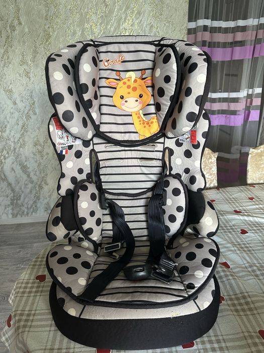 Продам автокресло детское 15000