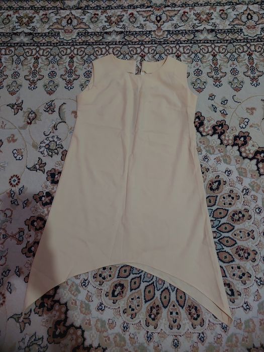 Продам платьев б/у