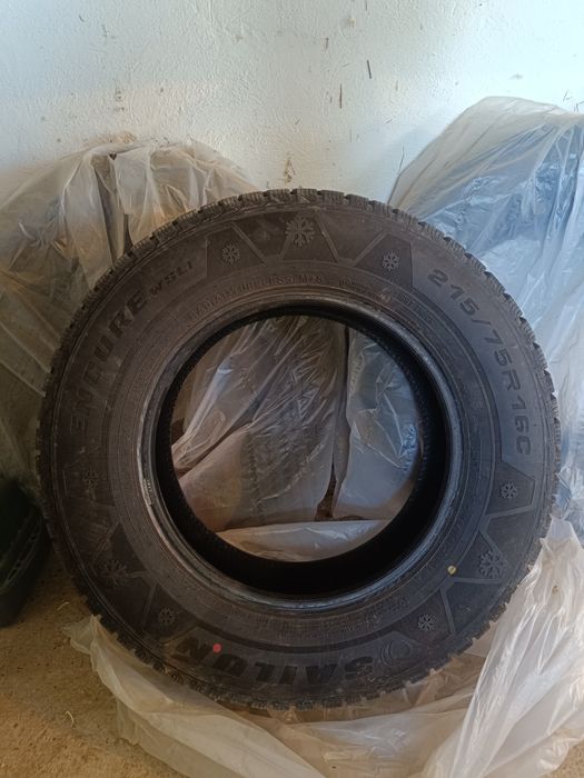 Зимняя резина Sailun Endure WSL1 215/75 R16 116R без шипов