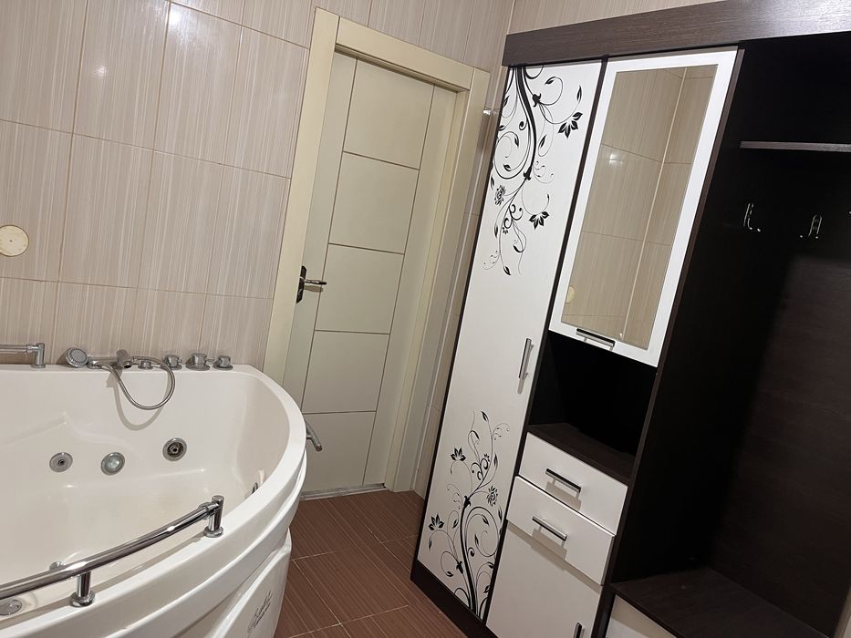 Сдам 2х ком. Квартиру Сайран