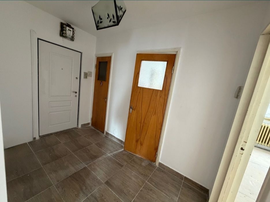 Apartament 4 camere, et. 3/4, Aleea Scărișoara, cartier Gheorghieni