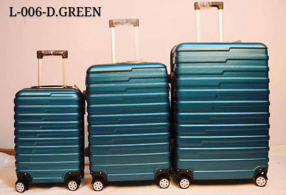 Скидка на большой чемодан Противоударный